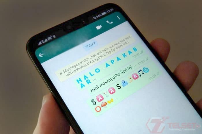 Langkah-langkah Membuat Tulisan Warna-Warni Pada aplikasi WhatsApp Biar Menarik
