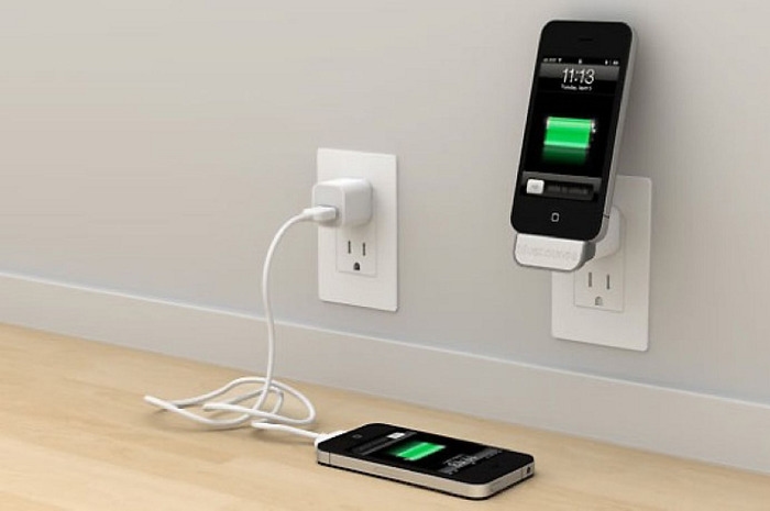 Waspada, Resiko Buat Para Pengguna HP yang Asal Charger di Tempat Umum