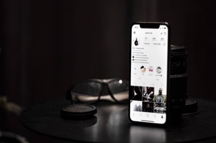 Langkah-langkah Sederhana Mengubah Instagram ke Mode Gelap Terbaru 2024