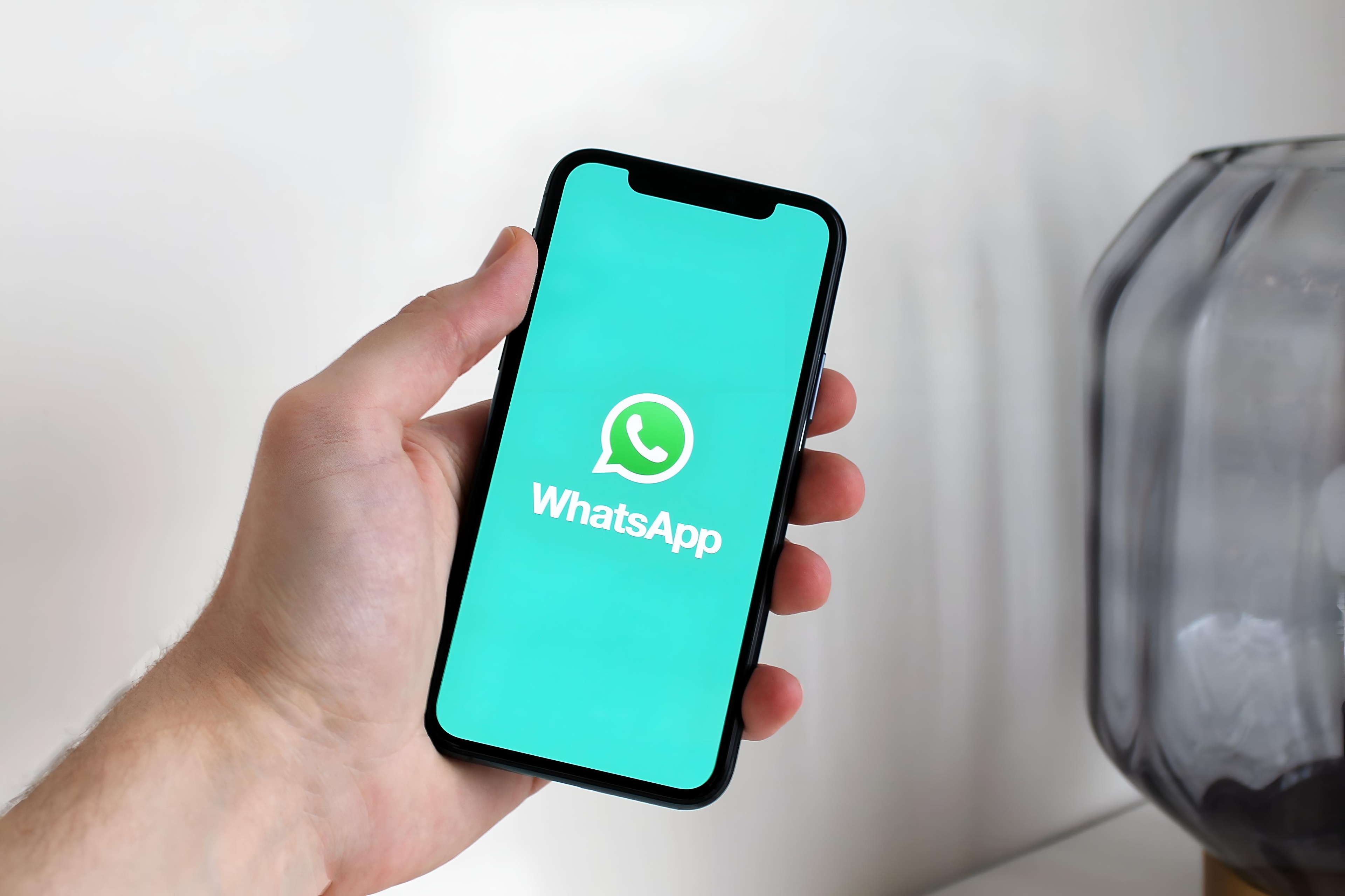 Galeri HP Penuh Gara-gara WhatsApp? Begini Cara Mengatasinya