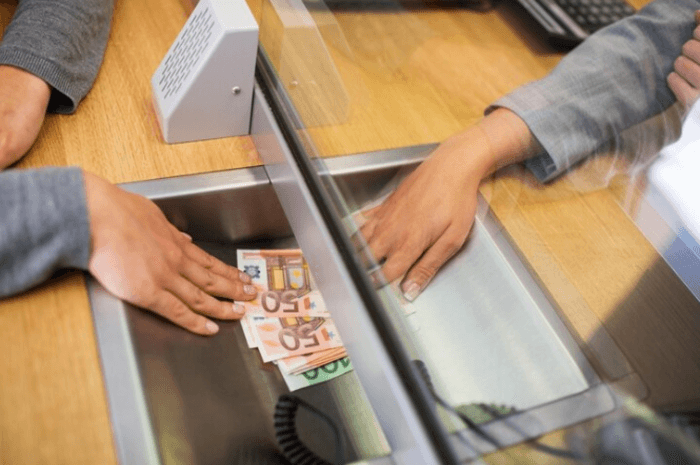 Cara Menukar Uang Baru di Bank Untuk THR Lebaran